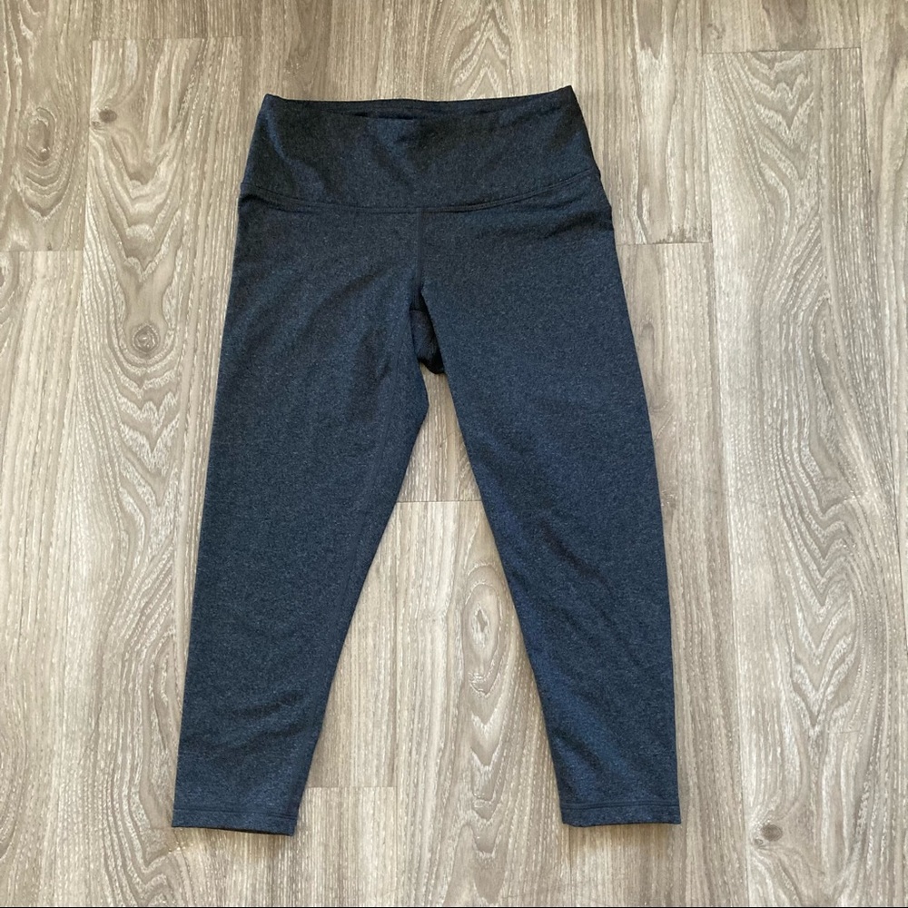 Women's Prana Gray Crop Leggings. Small